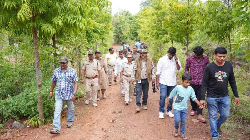 Bird walk, photo expo mark Biodiversity Day in Telangana’s Warangal