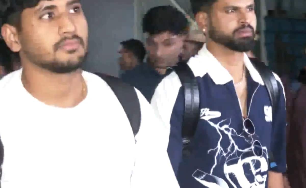 Watch: Punjab Kings, Delhi Capitals Players Reach Delhi By Special Vande Bharat Train