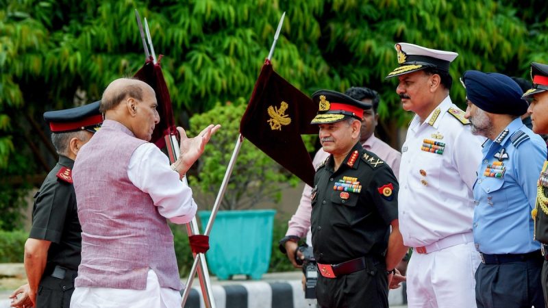 Defence Minister Meets CDS, 3 Service Chiefs Hours After Escalation By Pak