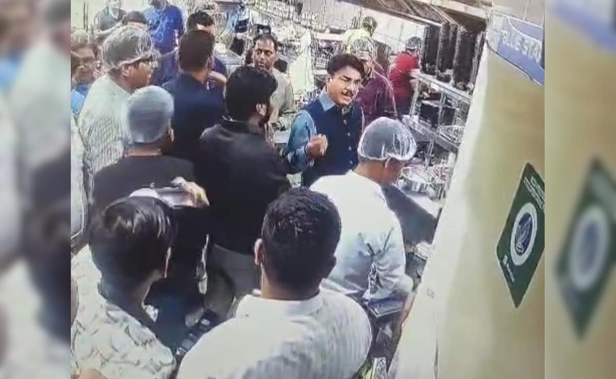 Late-Night Raid At Restaurant After Madhya Pradesh Minister Allegedly Told To Wait