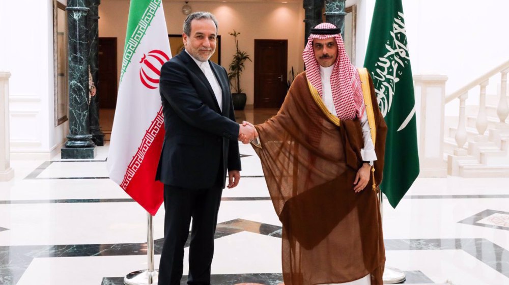 Iran, Saudi Arabia FMs discuss key mutual, regional developments