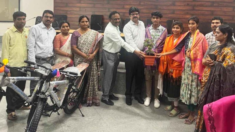 Telangana: Yadadri Collector gifts bicycles to intermediate toppers