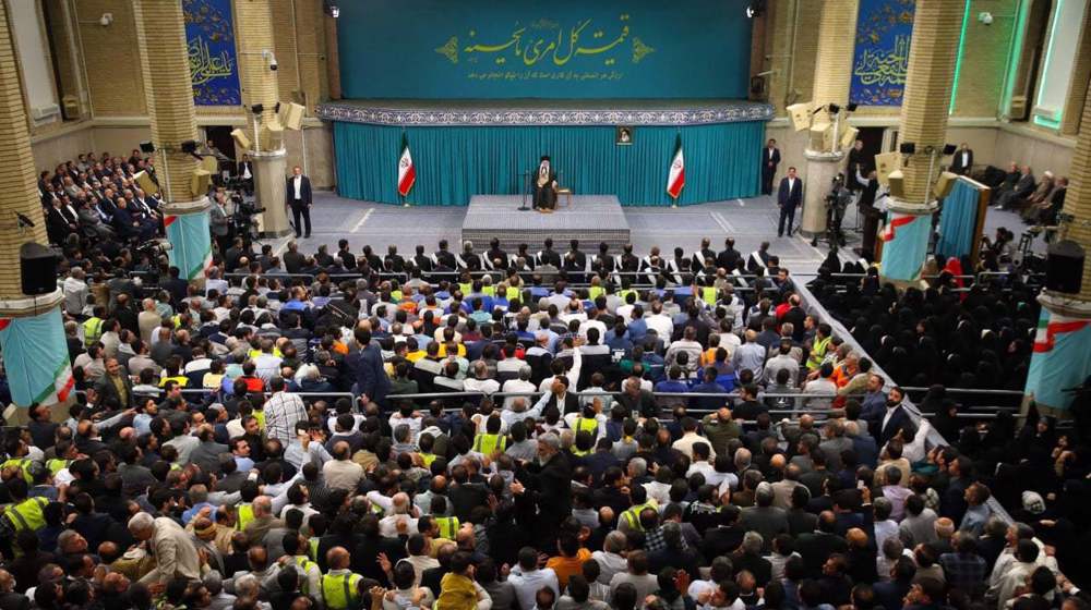 Leader calls for worldwide resistance against Israeli-US crimes in Gaza, Palestine