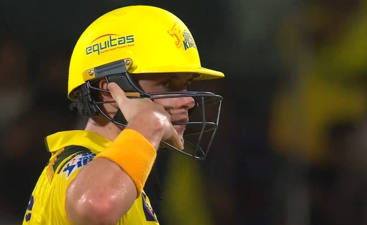 Drama Unfolds In IPL 2025 As Sam Curran Engages In Heated Verbal Spat With Punjab Kings Dugout