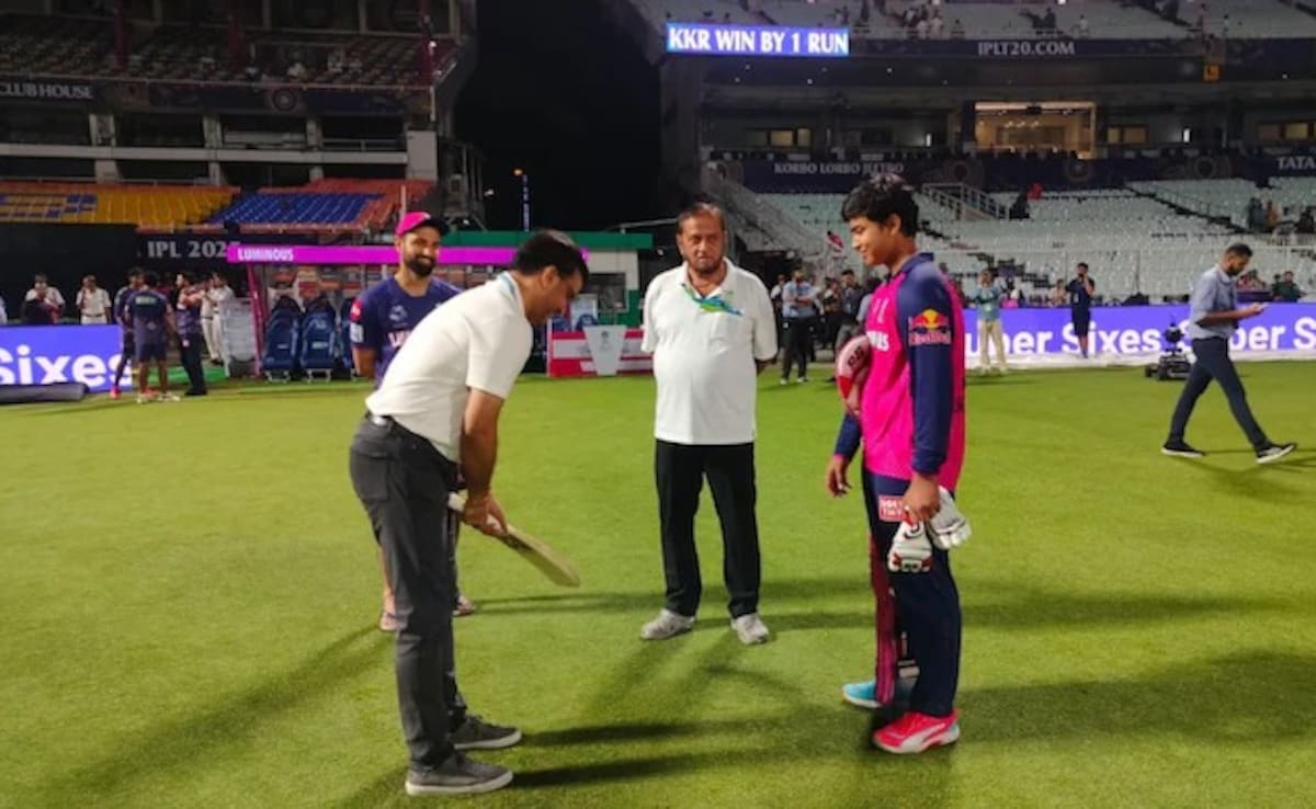 Sourav Ganguly Meets Vaibhav Suryavanshi After RR's 1-Run Loss, Gives Big Advice: "No Need…"