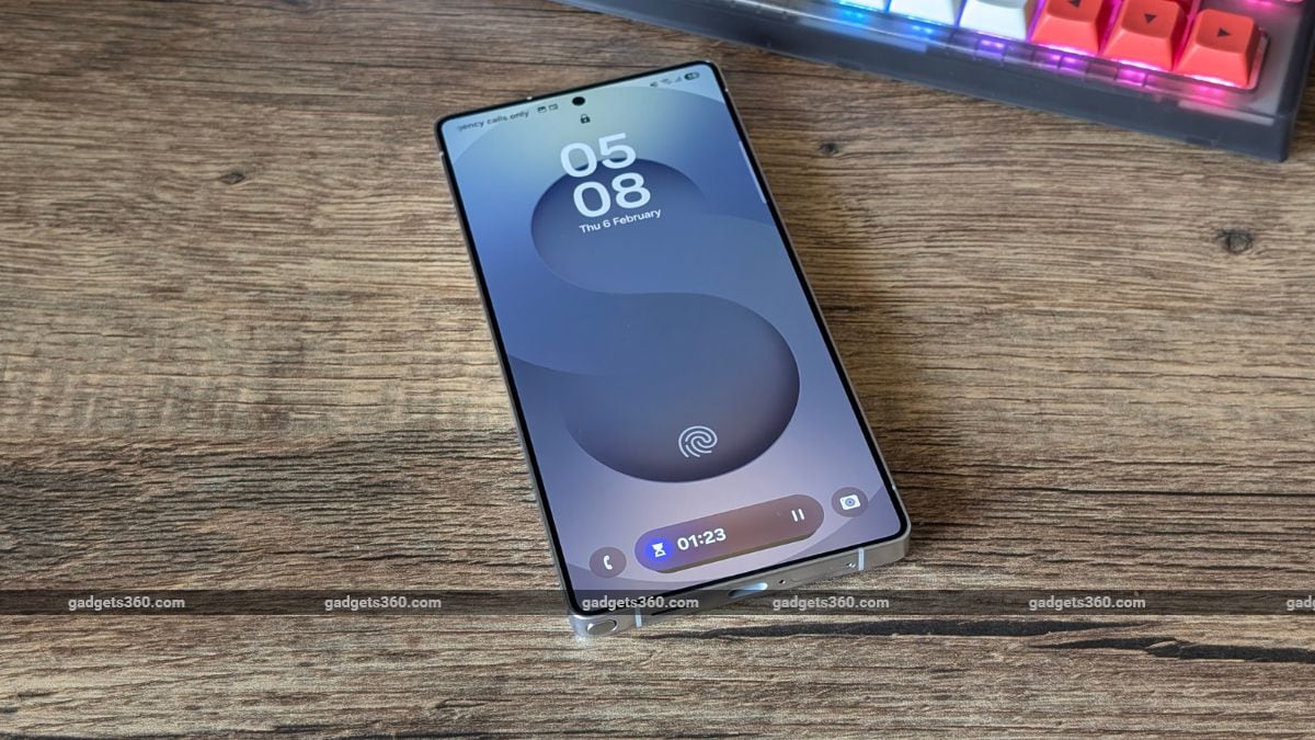 Samsung Galaxy Watch Could Get AI-Powered Now Bar and Now Brief Features
