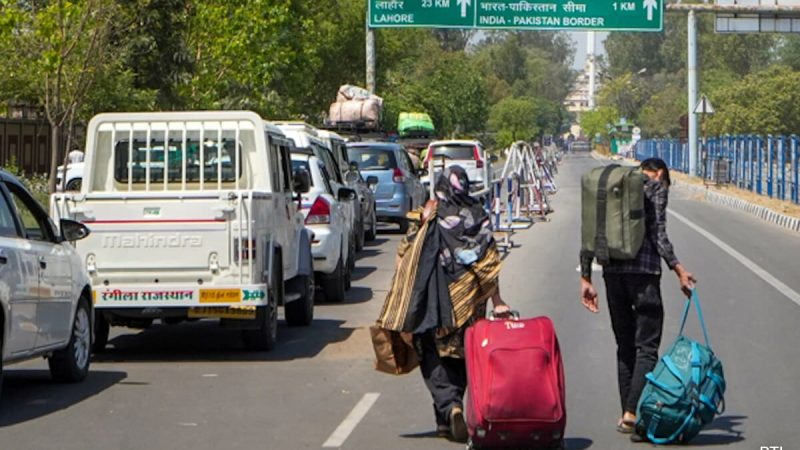 Meerut Woman Forced To Hand Over Kids To Pakistani Husband At Attari Border