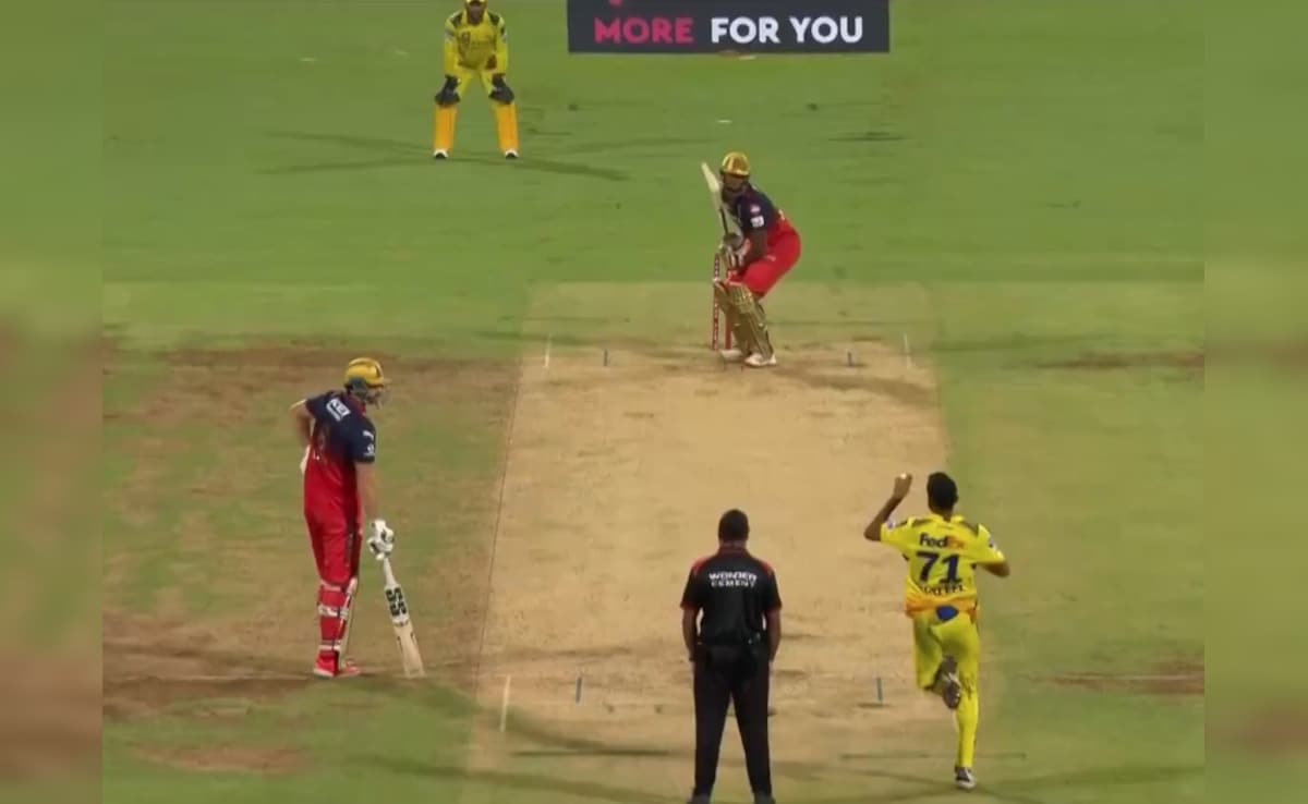 Watch: 6,6,4,6,6,4 – RCB Star Romario Shepherd Annihilates CSK Pacer For Most Expensive Over Of Season