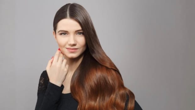 These Herbal Hacks Will Ensure Your Hair Stays Smooth & Not Frizzy