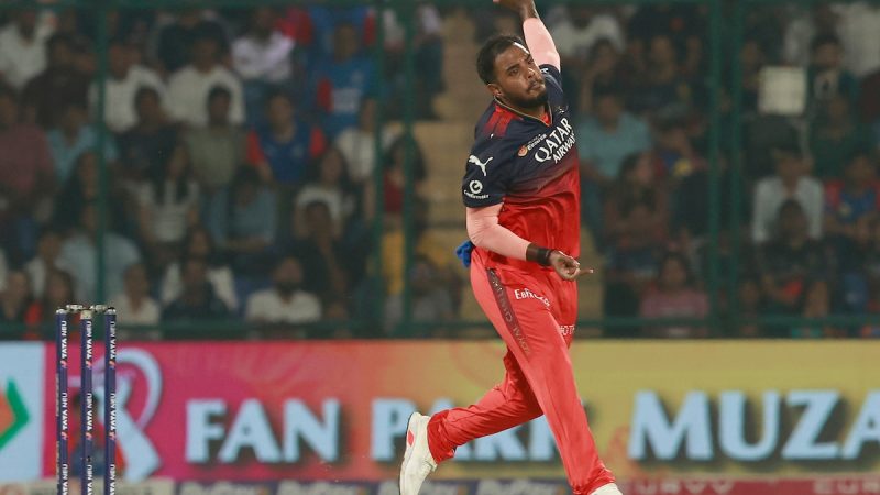 RCB Coach Dinesh Karthik Praises "Diligent" Yash Dayal After Last Over Heroics vs CSK