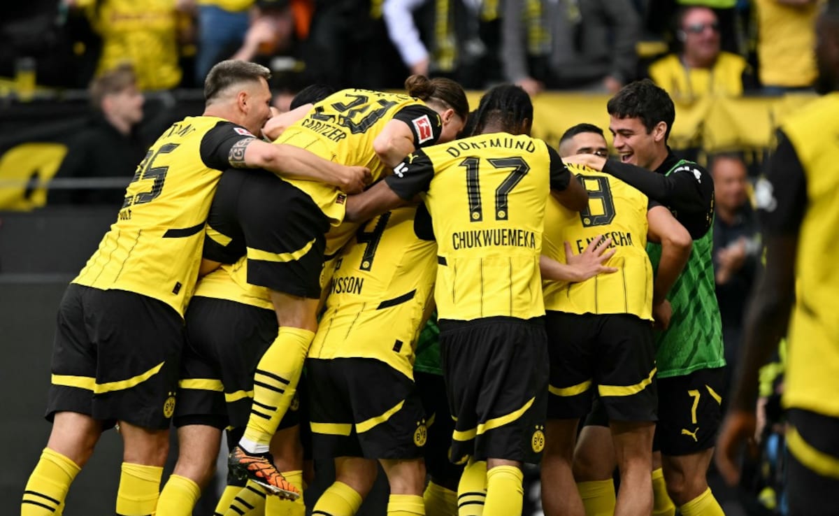 Dortmund Complete Escape Act, Snatch Last-Gasp UCL Spot