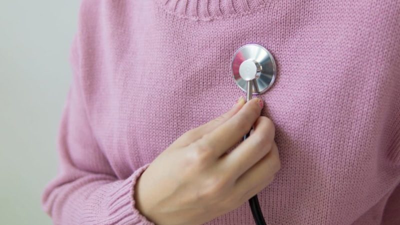 5 Signs Your Heart May Not Be In Good Shape – And Diet Tips To Improve Heart Health