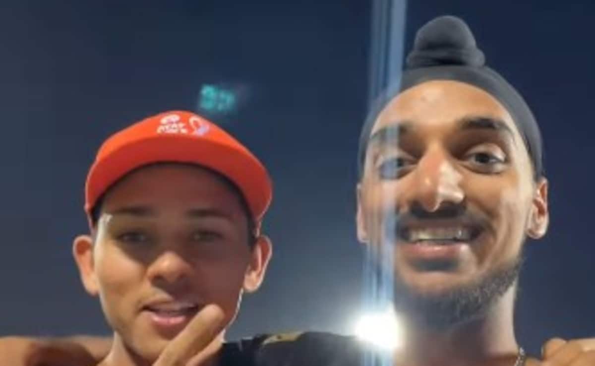 "Sometime Win, Sometime Learn…": Arshdeep Singh's Cheeky Social Media Post Goes Viral