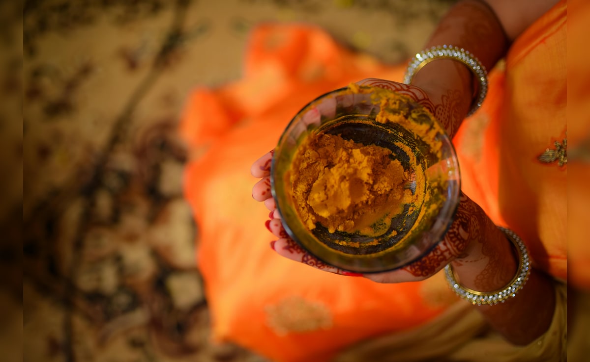 Bride-To-Be Dies Of Cardiac Arrest While Dancing During 'Haldi' Ceremony