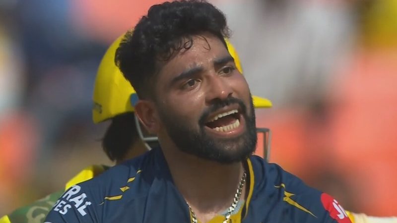 Mohammed Siraj Loses Cool After GT Star's Blunder. Ravi Shastri's Reaction Adds To Drama