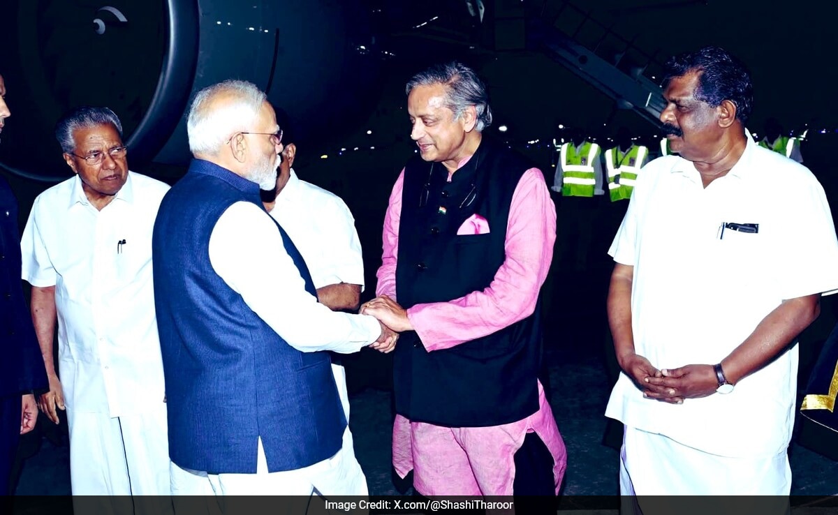 On Way To Receive PM, Shashi Tharoor's Swipe At "Dysfunctional" Delhi Airport