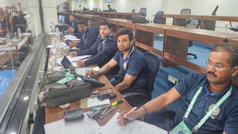 Passionate scorers, lifeline in the media box