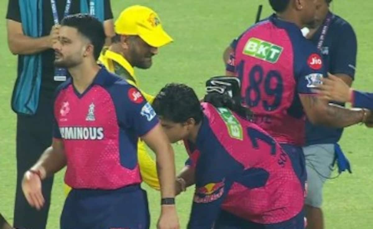 Vaibhav Suryavanshi's Ultimate Gesture Of Respect For MS Dhoni After 'Battle Of Generations'