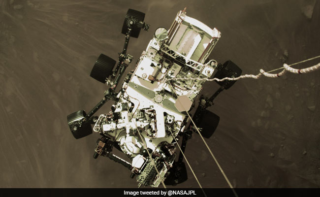 NASA Rover Observes Aurora On Mars In Visible Light For First Time